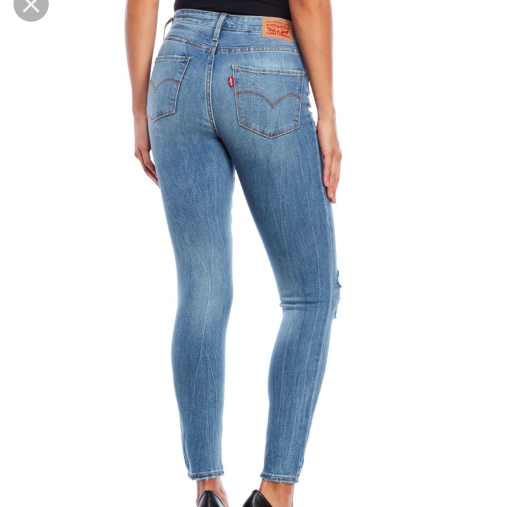 NWT Levi’s 721 High Rise Skinny Jeans 29x30